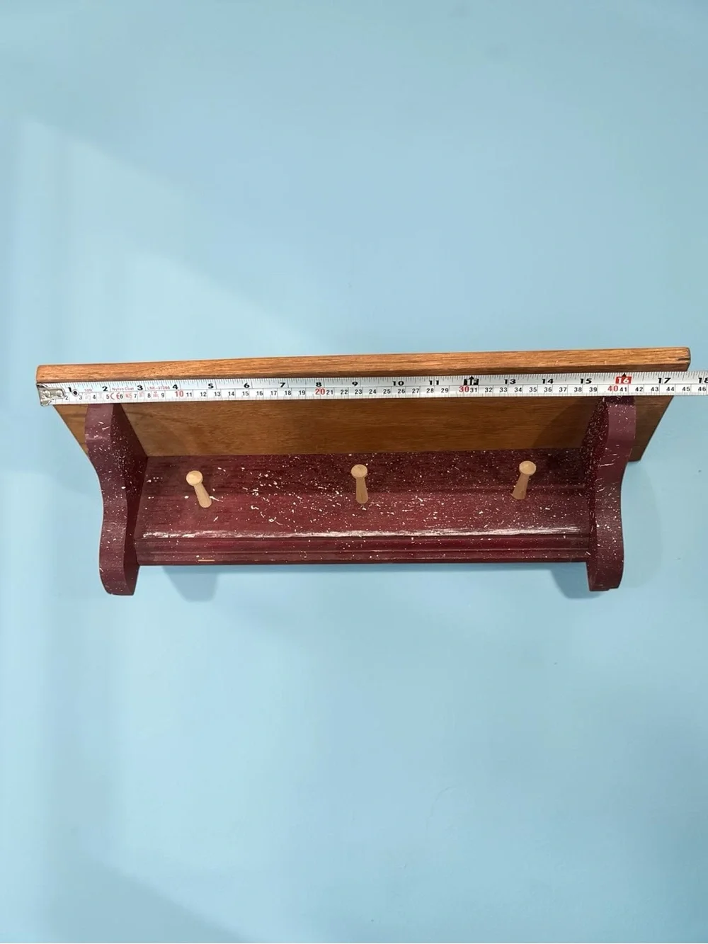 Red & White Rustic Wood Wall Shelf w/Pegs 17.5 inch Trinket Display Coat Rack